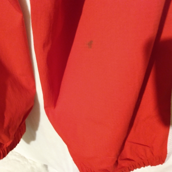 I'm selling my sick as hell Adidas track suit. It's a size Medium! - Picture 5 of 5